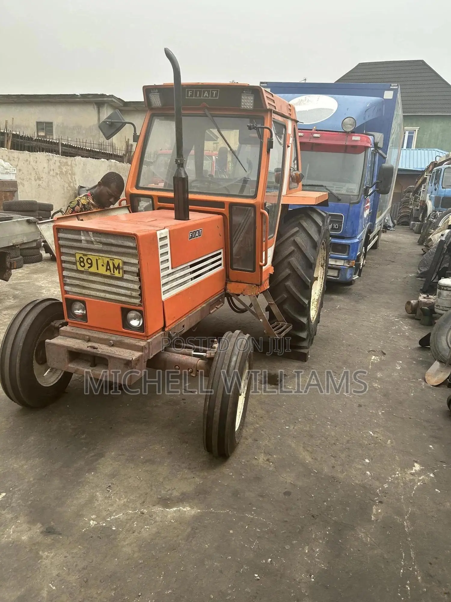 Fiat Tractor 780