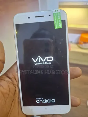 Vivo Y66i 32 GB Gold