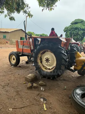 Fiat Tractor 780