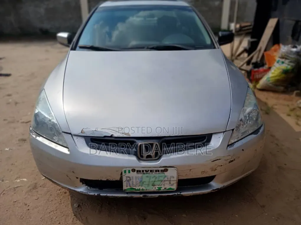 Honda Accord 2004 Silver