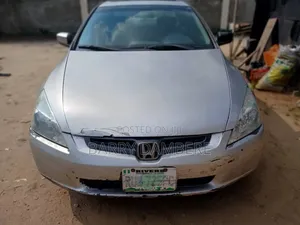 Honda Accord 2004 Silver