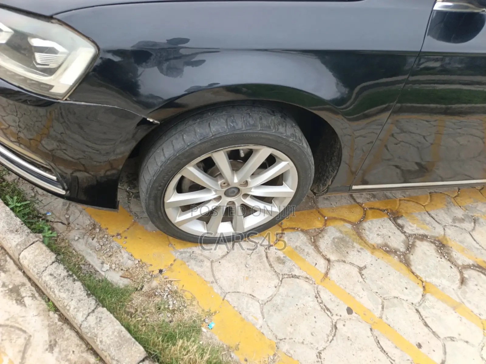 Volkswagen Passat 2012 Black