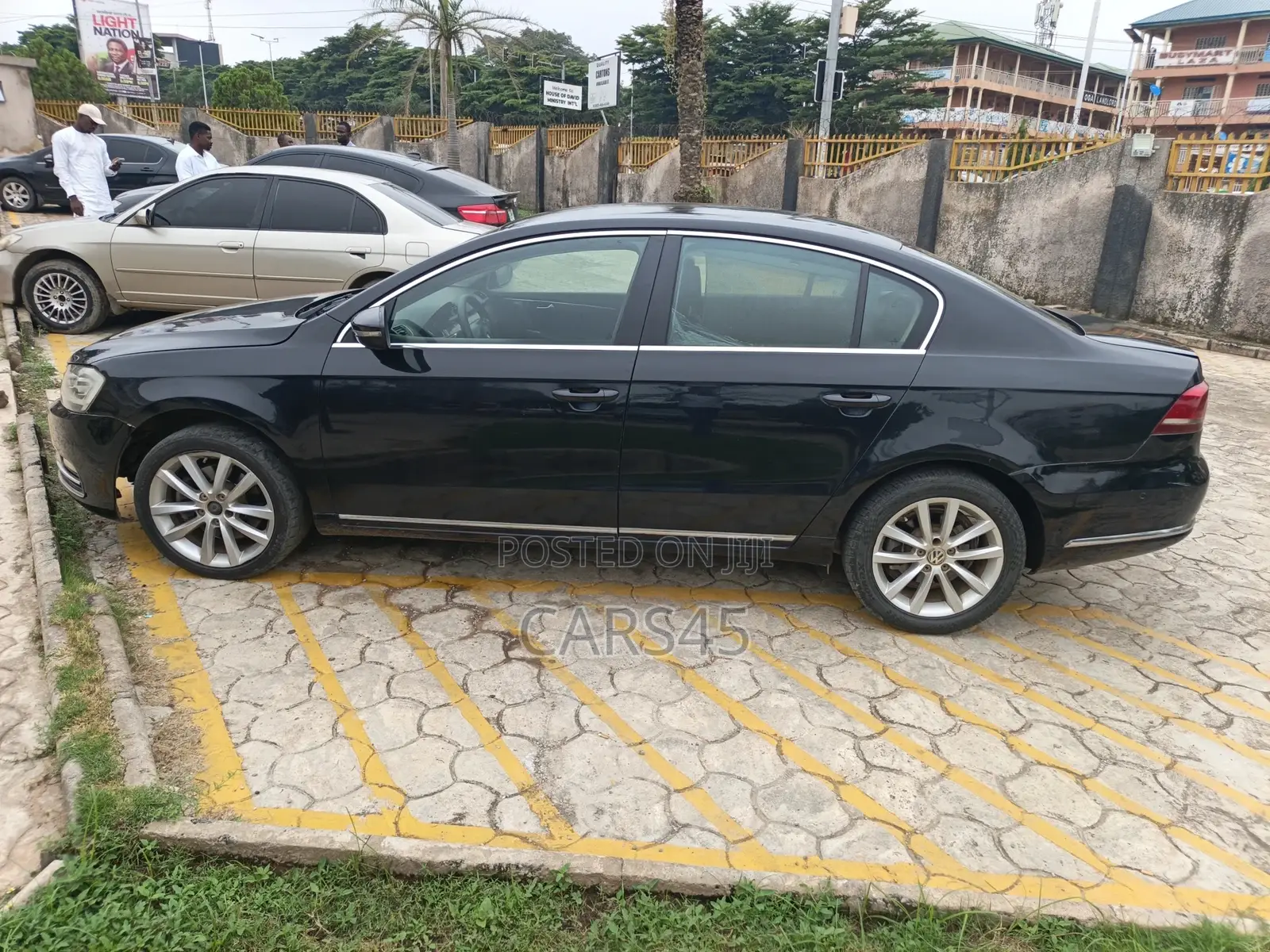 Volkswagen Passat 2012 Black