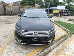 Volkswagen Passat 2012 Black
