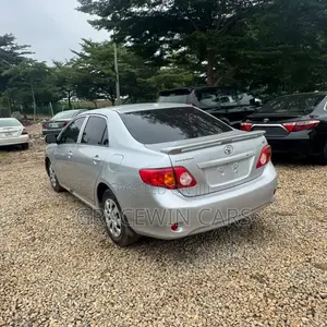 Toyota Corolla 2009 Silver