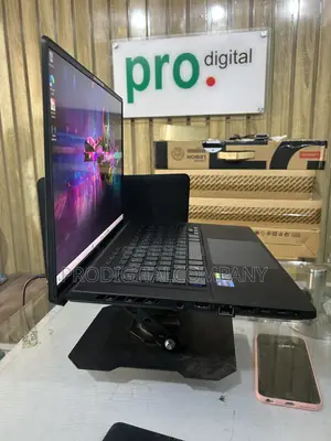 Laptop Asus ROG Zephyrus M16 16GB Intel Core i9 SSD 1T