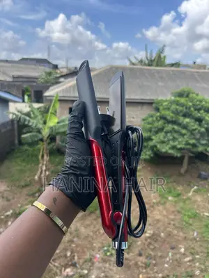 Nova Hair Straightener