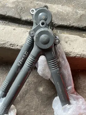 Sinotruk or Howo v-Type Thrust , v-Torque , v-Brace Rod