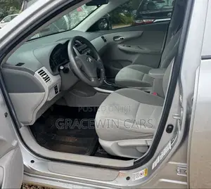 Toyota Corolla 2009 Silver