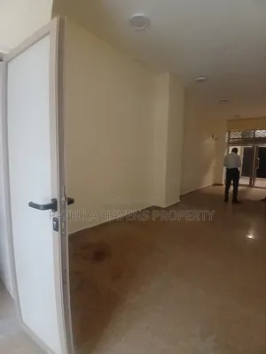 Commercial Property for Rent Banex
