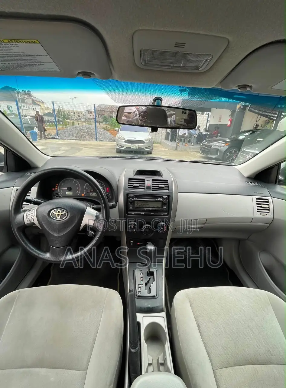 Toyota Corolla 2013 Black
