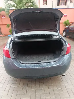 Toyota Corolla 2016 Blue