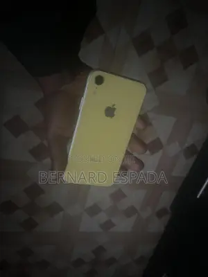 Apple iPhone XR 64 GB Yellow