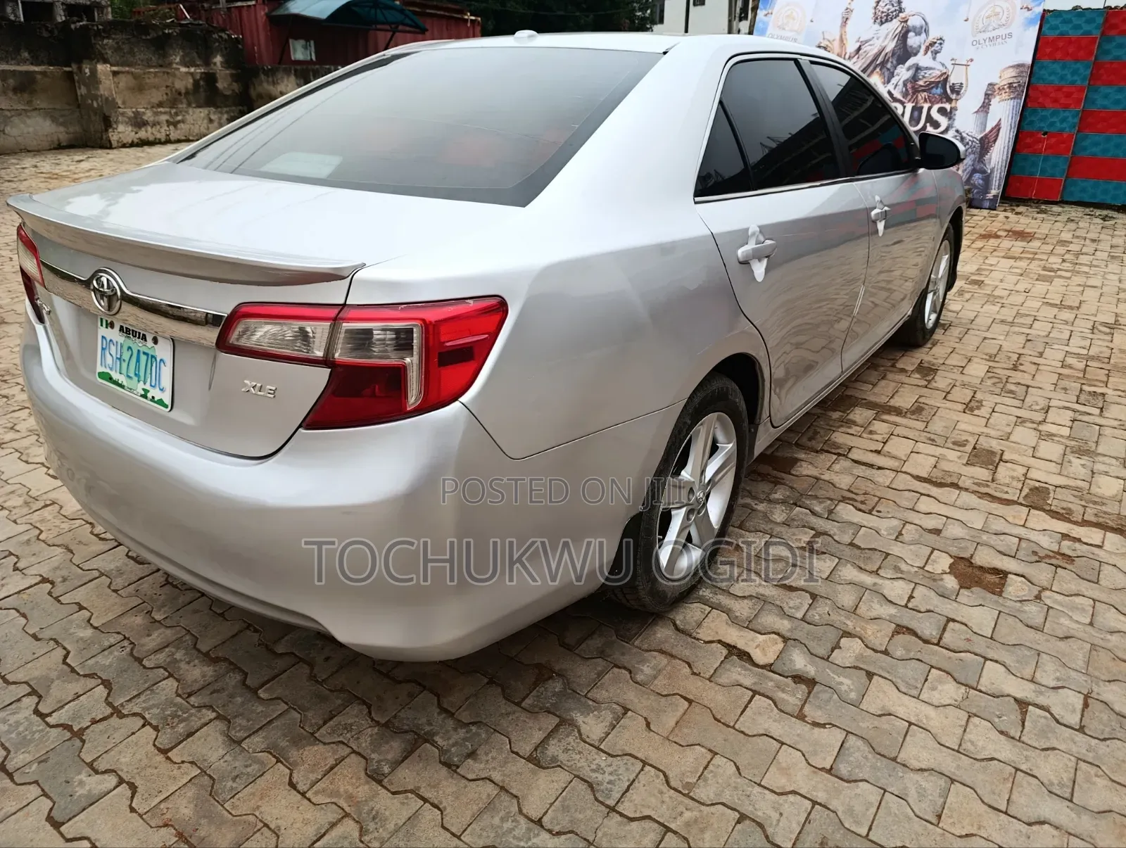 Toyota Camry XLE 4dr Sedan (2.5L 4cyl 6A) 2012 Silver