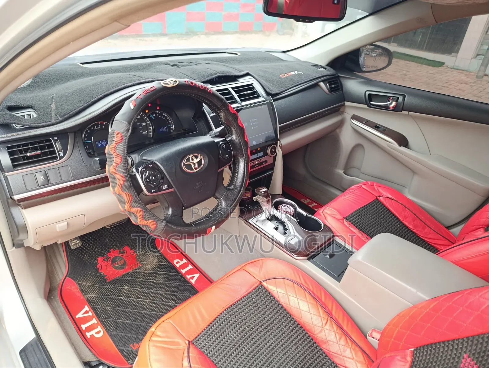 Toyota Camry XLE 4dr Sedan (2.5L 4cyl 6A) 2012 Silver
