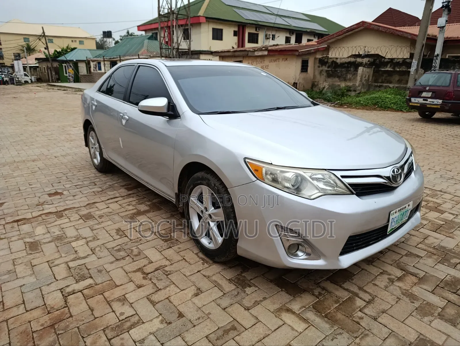 Toyota Camry XLE 4dr Sedan (2.5L 4cyl 6A) 2012 Silver