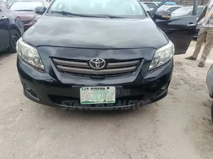 Toyota Corolla Base 4dr Sedan (1.8L 4cyl 5M) 2009 Black