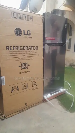 Elegant LG GL-C252SLBB 260L Refrigerator for Homes