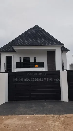 4bdrm Duplex in Jos for sale