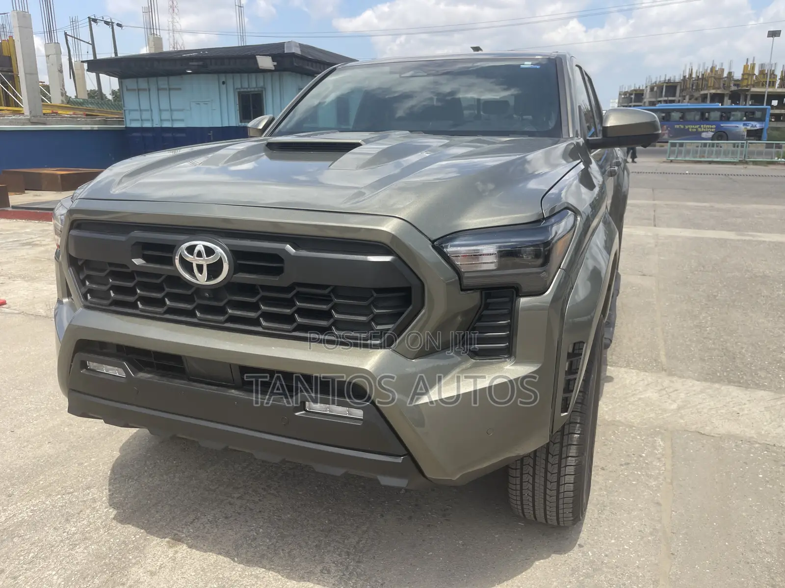 Toyota Tacoma 2024 Green