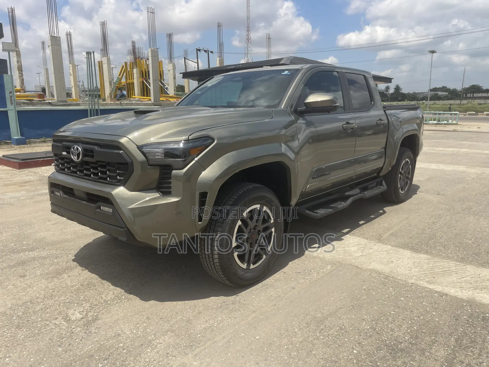 Toyota Tacoma 2024 Green