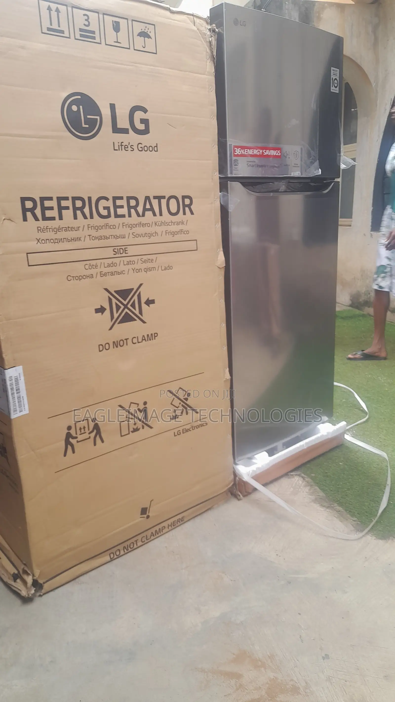 Perfect Kitchen Addition LG GL-C252SLBB 260L Fridge