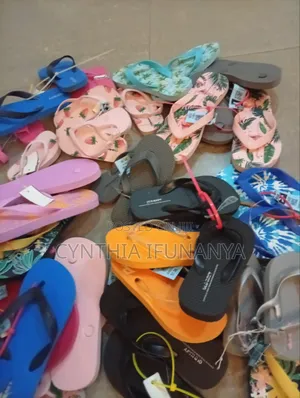 Old Navy Kids Flip Flops