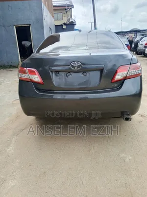 Toyota Camry 2011 Gray