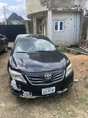Toyota Camry LE 4dr Sedan (2.5L 4cyl 6A) 2011 Black
