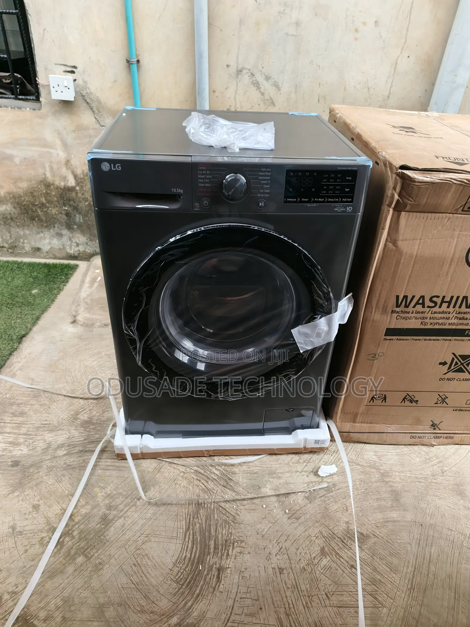 LG 10.5kg Spacious Washing Machine