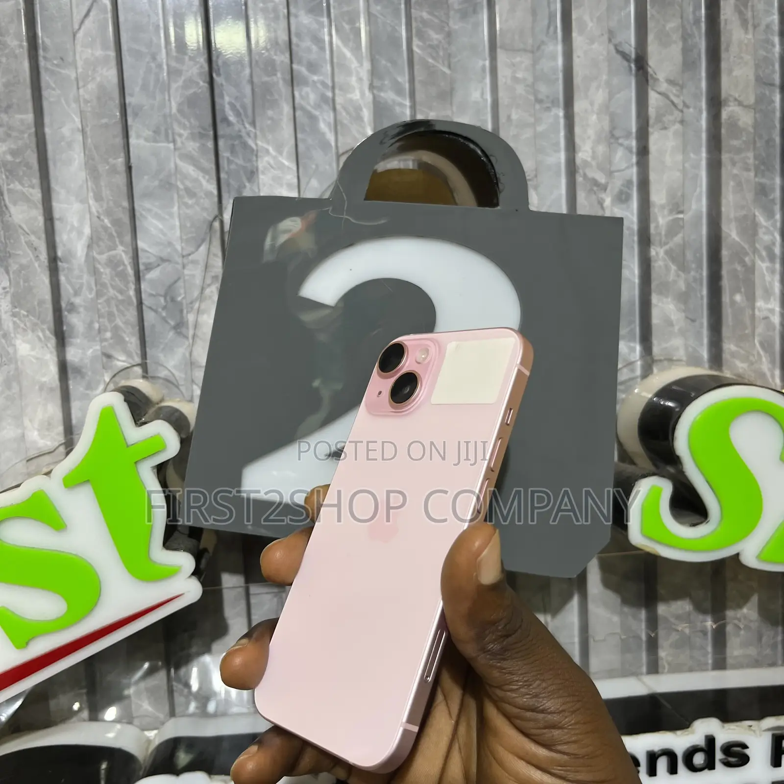 Apple iPhone 15 128 GB Pink