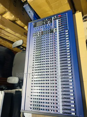 Yamaha Mg32 Channel Mixer