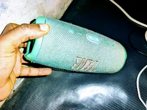 JBL Charge 5 Speaker