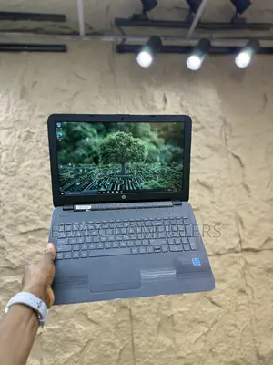 Laptop HP 15 4GB Intel Pentium HDD+SSD 500GB