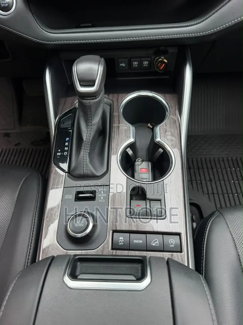 Toyota Highlander Platinum 2021 Silver