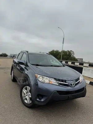 Toyota RAV4 LE 4dr SUV (2.5L 4cyl 6A) 2014 Gray
