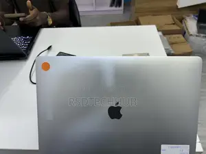 Laptop Apple MacBook Pro 2019 16GB Intel Core i7 SSD 512GB