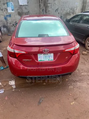 Toyota Corolla 2014 Red