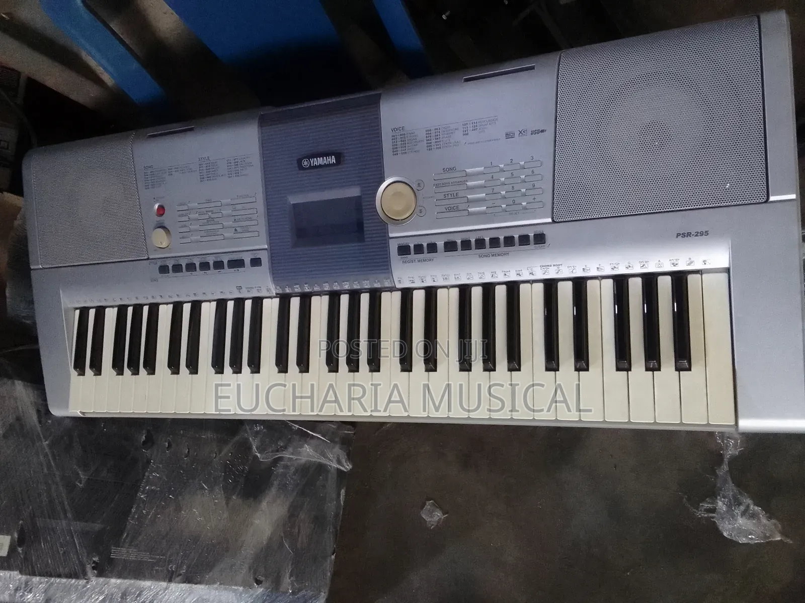  Yamaha PSR-295 Keyboard – Versatile & Powerful
