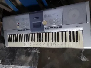  Yamaha PSR-295 Keyboard – Versatile & Powerful