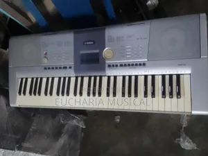  Yamaha PSR-295 Keyboard – Versatile & Powerful
