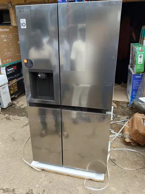 LG Side by Side Fridge With Ice and Water Dispenser 674litres