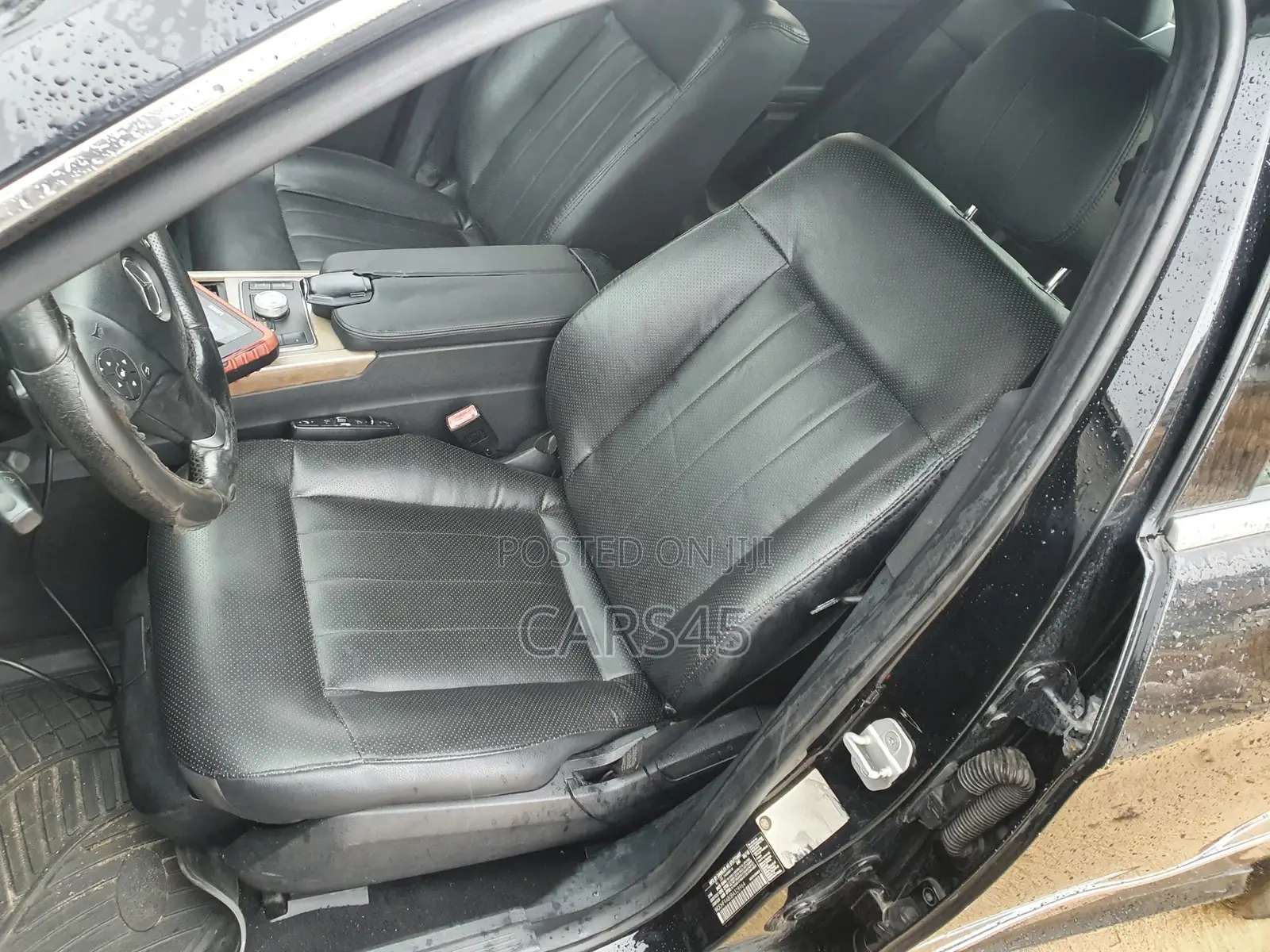 Mercedes-Benz E550 2011 Black