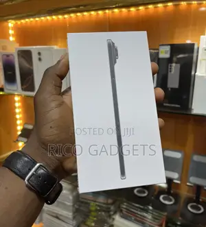 New Apple iPhone Air 256 GB