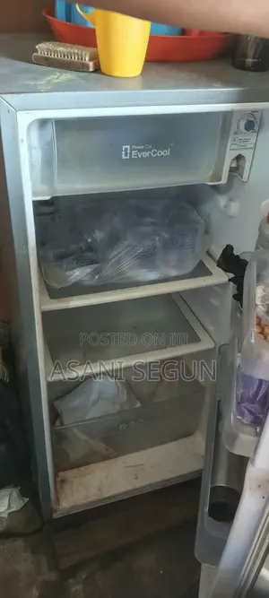 Rrecently Bought Medium Fridge Available for Sell