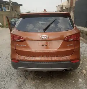 Hyundai Santa Fe 2015 Orange