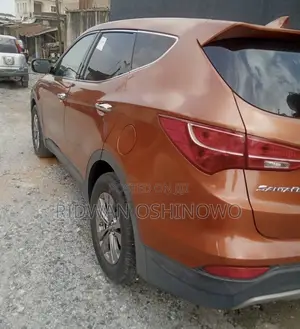 Hyundai Santa Fe 2015 Orange