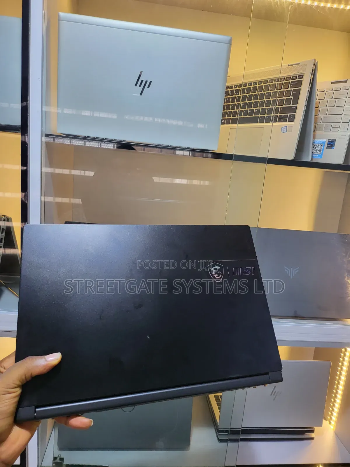 Laptop MSI 16GB Intel Core i7 SSD 512GB