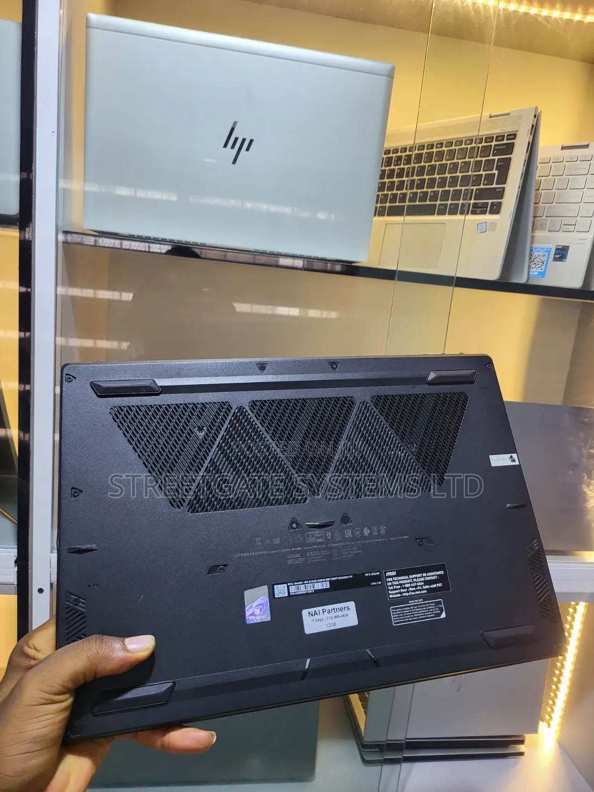 Laptop MSI 16GB Intel Core i7 SSD 512GB