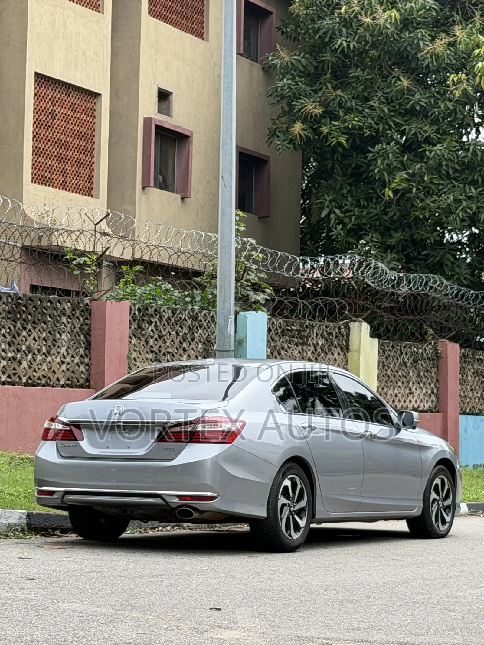 Honda Accord 2016 Silver